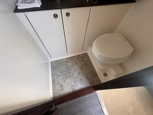 Sea Ray 320 SUNDANCER 24 2019 Sea Ray 320 SUNDANCER 25