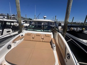 Sea Ray 320 SUNDANCER 27 2019 Sea Ray 320 SUNDANCER 28