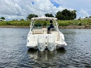 Boston Whaler 320 VANTAGE 8 2022 Boston Whaler 320 VANTAGE 9