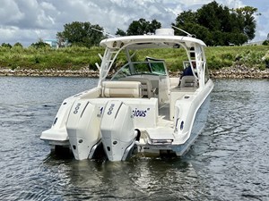 Boston Whaler 320 VANTAGE 9 2022 Boston Whaler 320 VANTAGE 10