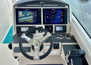 Boston Whaler 320 VANTAGE 21 2022 Boston Whaler 320 VANTAGE 22