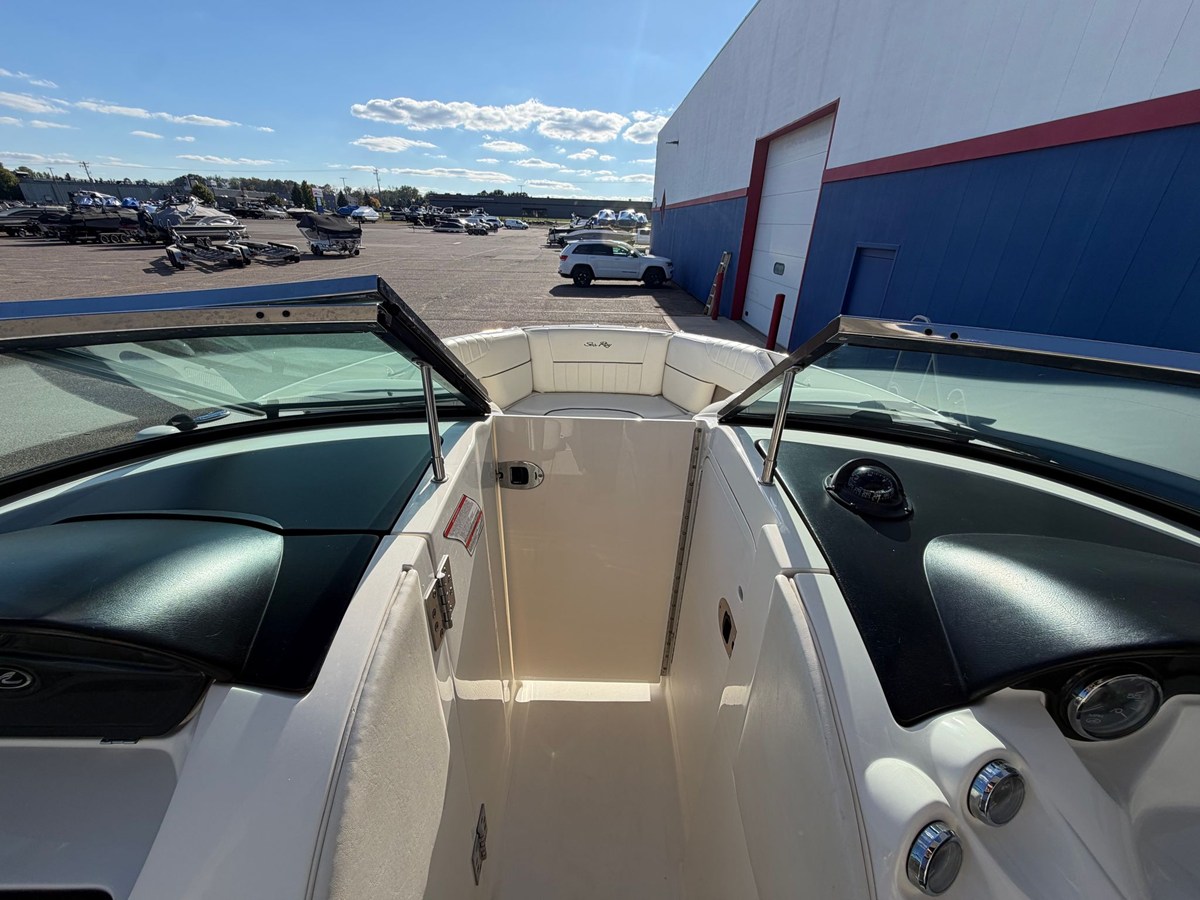 2007 Sea Ray 250 SLX 21
