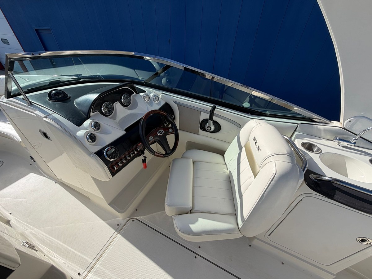 2007 Sea Ray 250 SLX 32