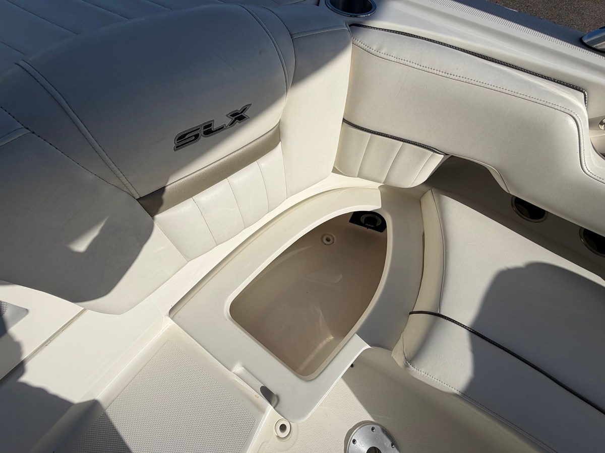 2007 Sea Ray 250 SLX 37