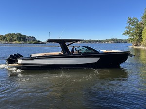 Aviara AV36 Outboard 4 2022 Aviara AV36 Outboard 5