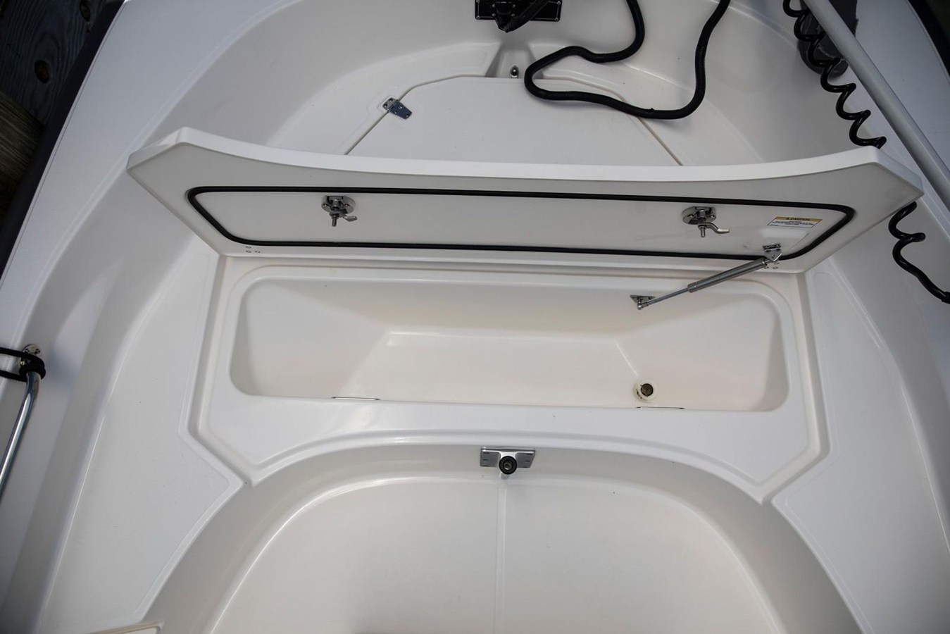 2027 Boston Whaler 170 Montauk 19