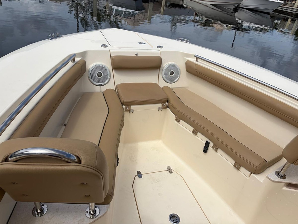 2018 Scout 255 LXF 12