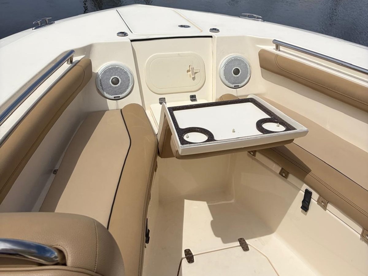 2018 Scout 255 LXF 14