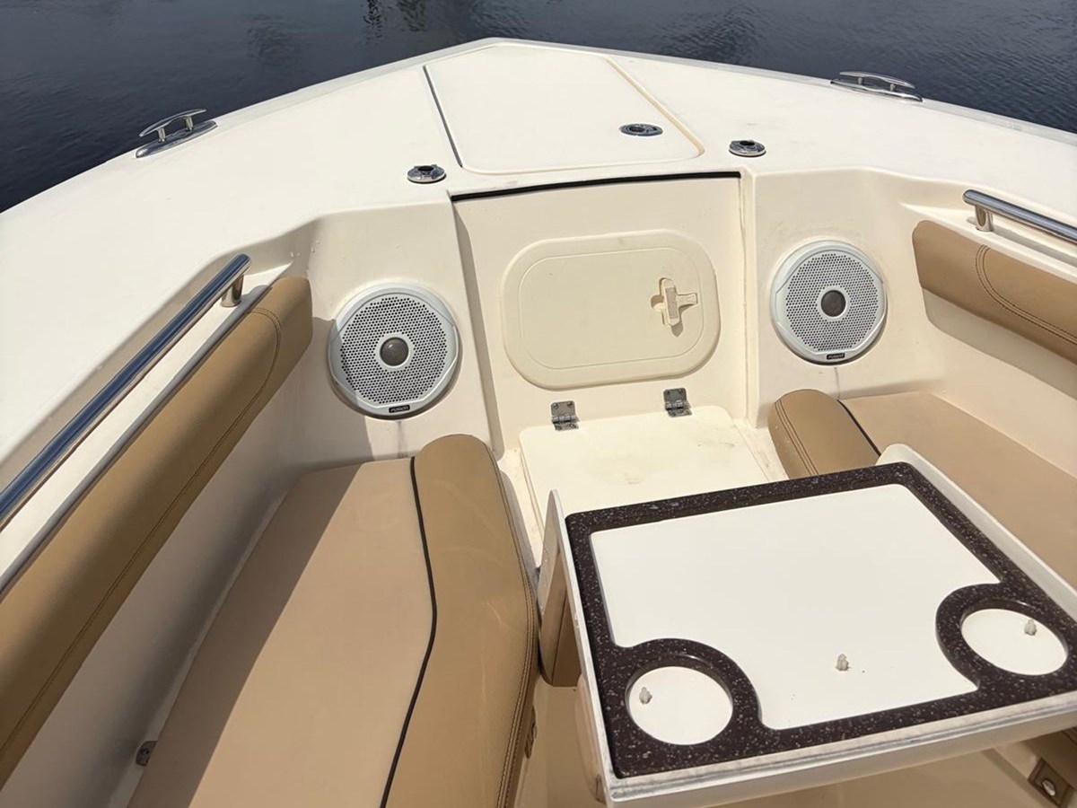2018 Scout 255 LXF 15