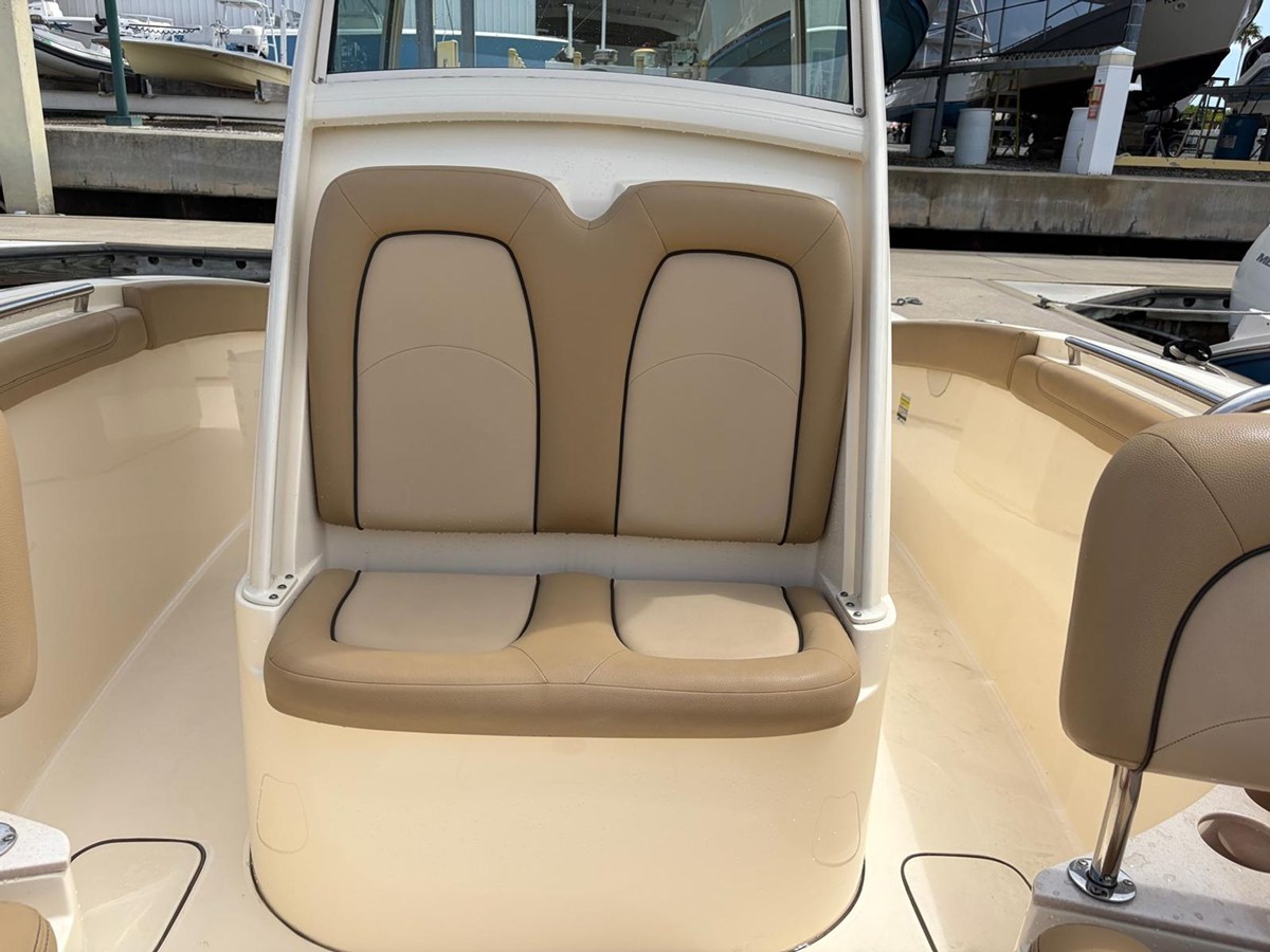 2018 Scout 255 LXF 18