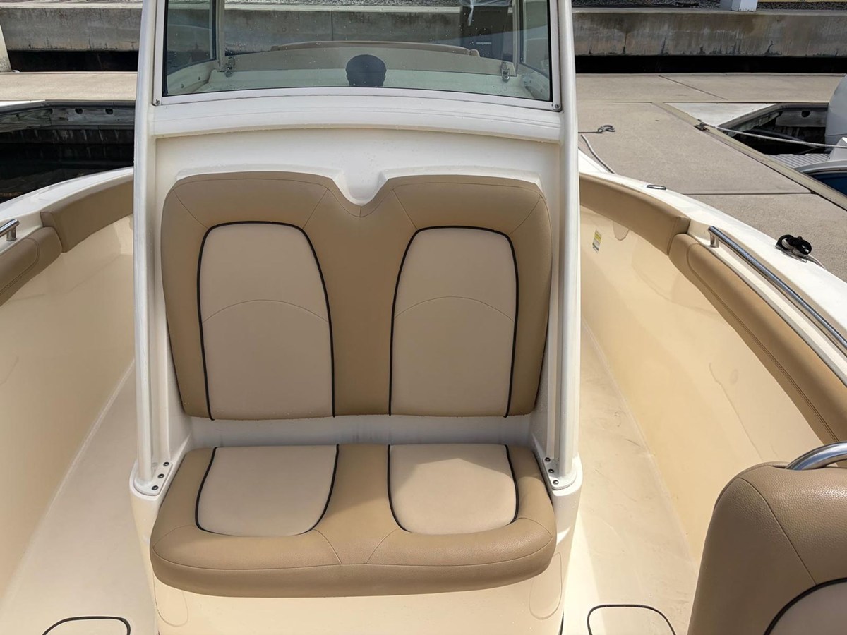 2018 Scout 255 LXF 19