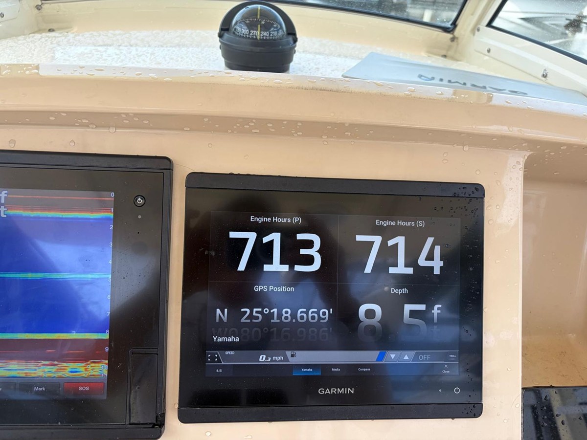 2018 Scout 255 LXF 23