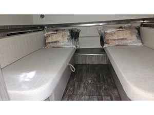 Sea Ray 320 SUNDANCER COUPE OB 12 2026 Sea Ray 320 SUNDANCER COUPE OB 13