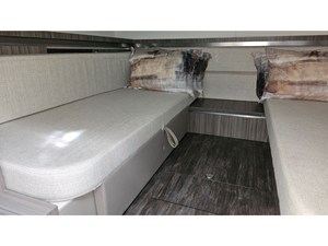 Sea Ray 320 SUNDANCER COUPE OB 13 2026 Sea Ray 320 SUNDANCER COUPE OB 14