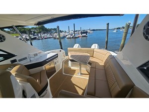 Sea Ray 320 SUNDANCER COUPE OB 23 2026 Sea Ray 320 SUNDANCER COUPE OB 24