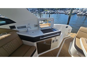 Sea Ray 320 SUNDANCER COUPE OB 24 2026 Sea Ray 320 SUNDANCER COUPE OB 25