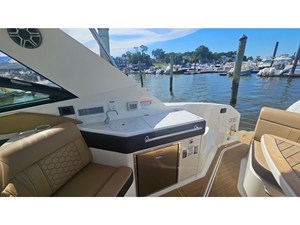 Sea Ray 320 SUNDANCER COUPE OB 25 2026 Sea Ray 320 SUNDANCER COUPE OB 26