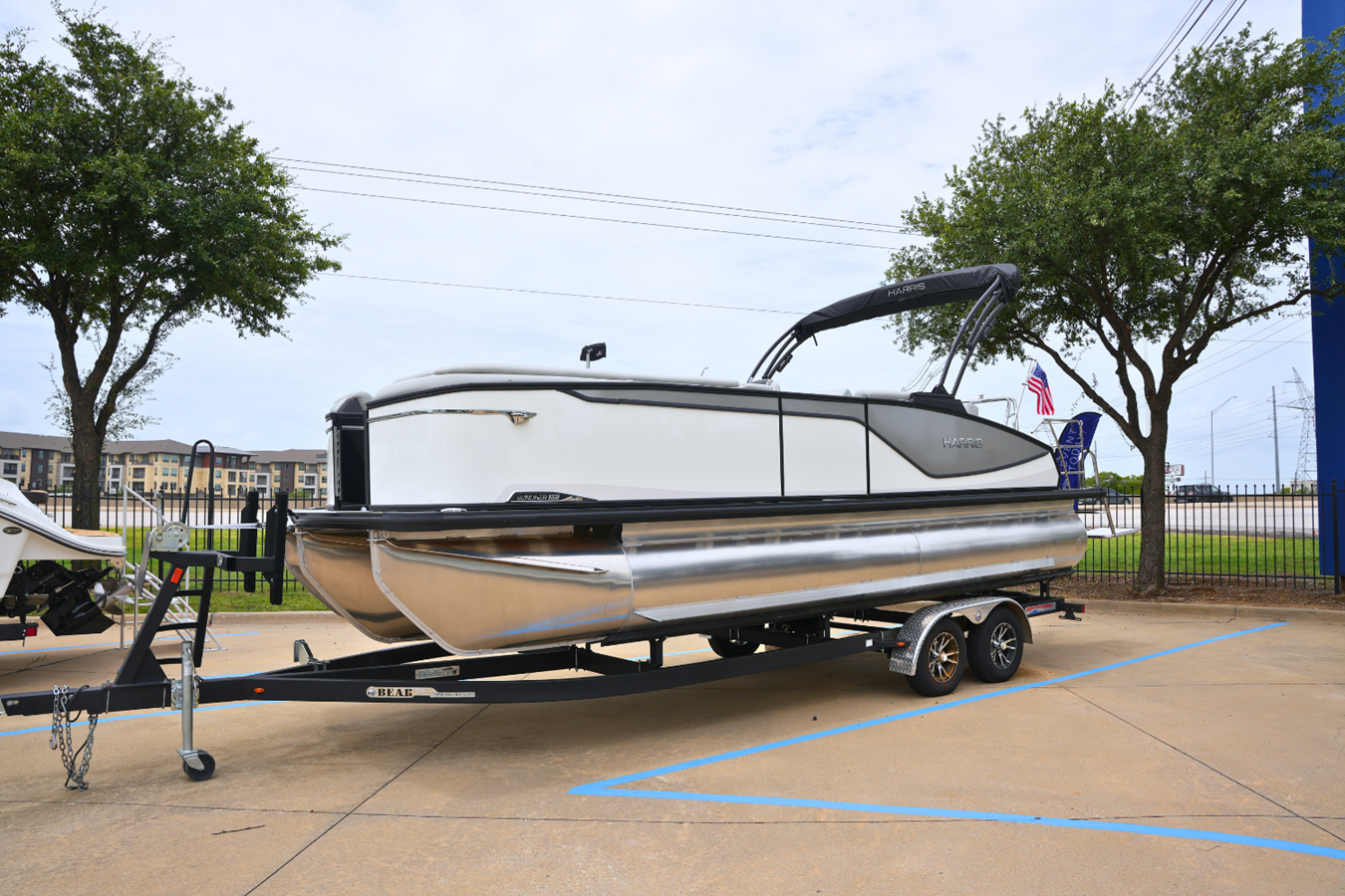 2027 Harris Sunliner 230 2