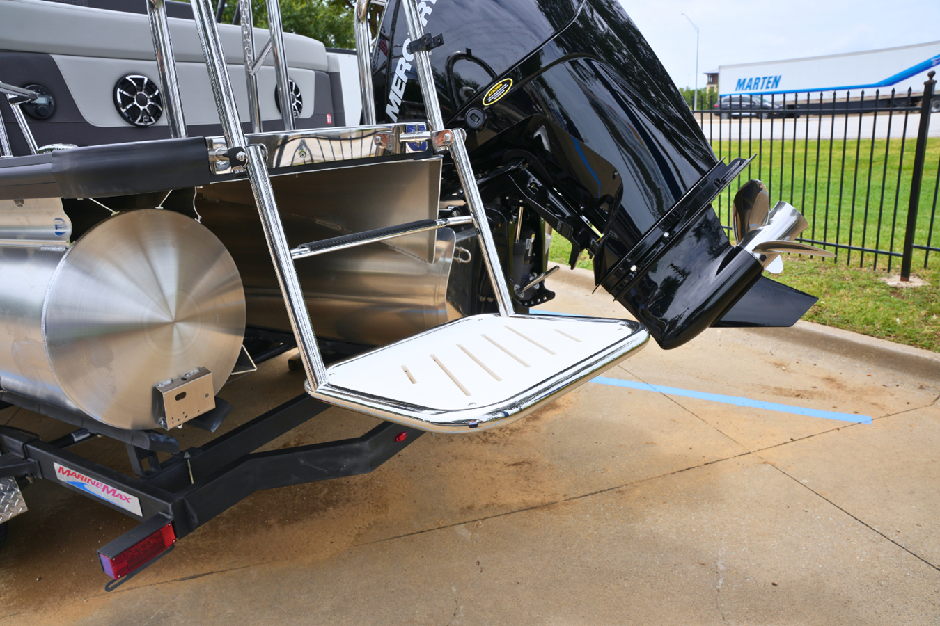 2027 Harris Sunliner 230 5