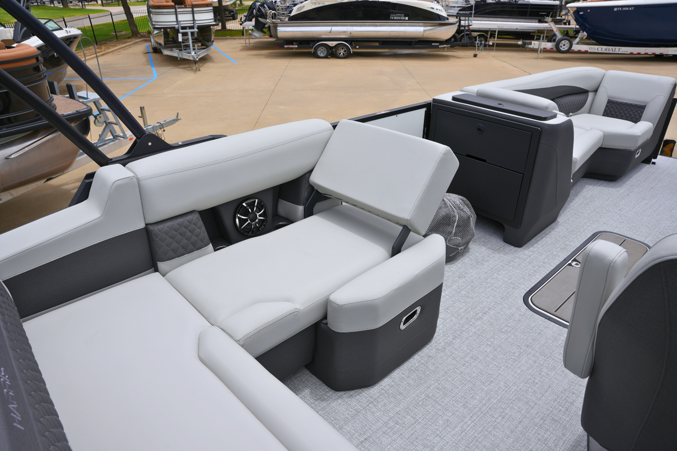 2027 Harris Sunliner 230 18