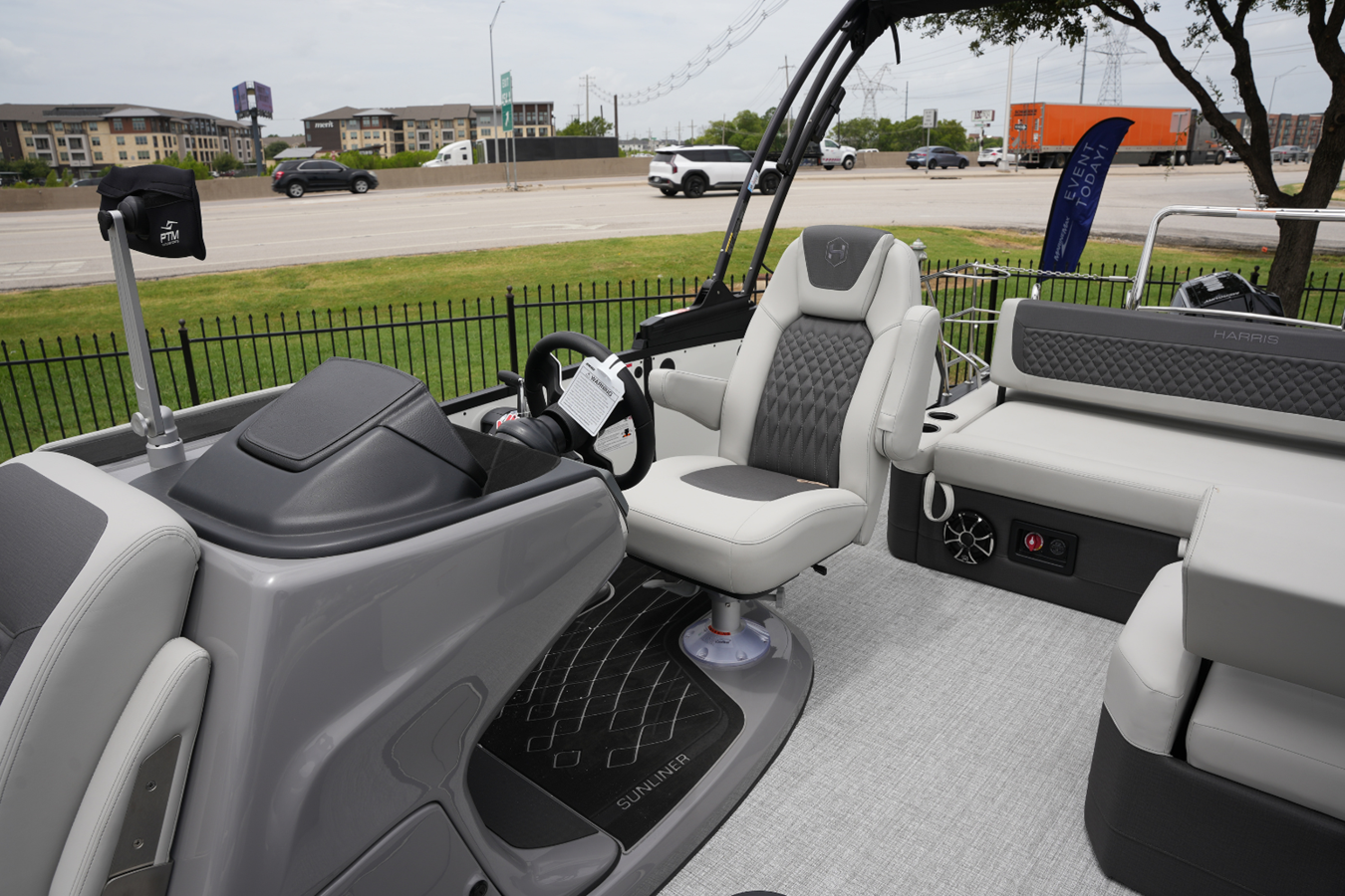 2027 Harris Sunliner 230 19