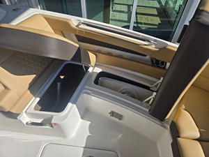 Sea Ray SLX 310 Outboard 21 2026 Sea Ray SLX 310 Outboard 22