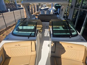 Sea Ray SLX 310 Outboard 23 2026 Sea Ray SLX 310 Outboard 24