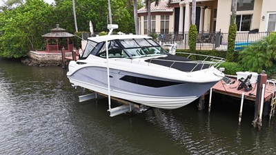 Sea Ray 320 SUNDANCER OB 0 2022 Sea Ray 320 SUNDANCER OB 1