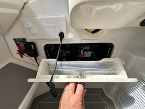 Sea Ray 320 SUNDANCER OB 11 2022 Sea Ray 320 SUNDANCER OB 12