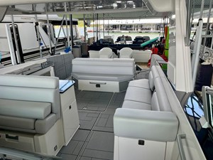 Aviara AV40 OB 35 2023 Aviara AV40 OB 36