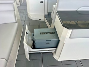Aviara AV40 OB 37 2023 Aviara AV40 OB 38