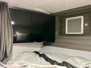 Aviara AV40 OB 75 2023 Aviara AV40 OB 76
