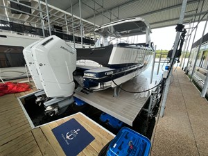 Aviara AV40 OB 101 2023 Aviara AV40 OB 102