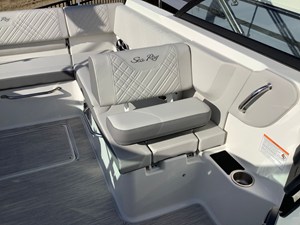 2026 Sea Ray SDX 230 15