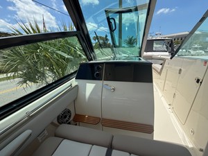 Boston Whaler 330 Vantage 13 2025 Boston Whaler 330 Vantage 14