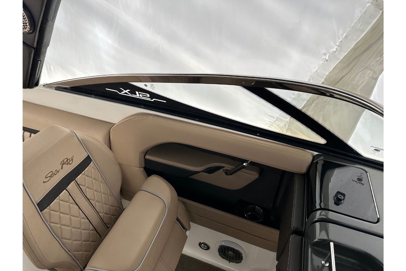 2017 Sea Ray 250 SLX 22
