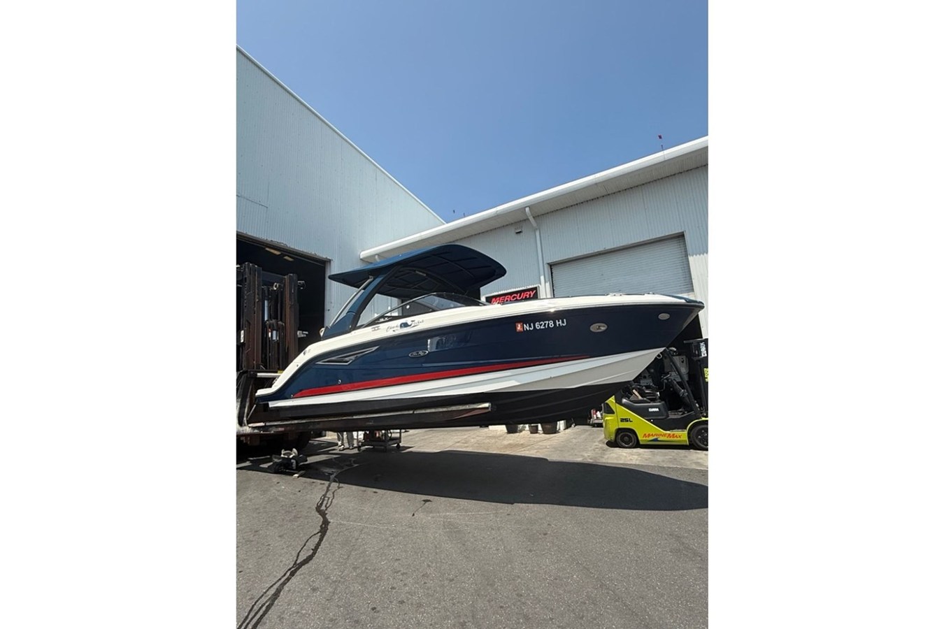 2017 Sea Ray 250 SLX 27