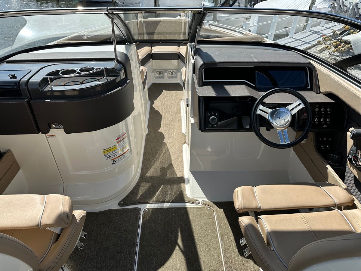2017 Sea Ray 250 SLX 41