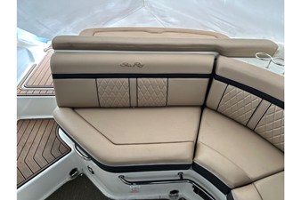 2017 Sea Ray 250 SLX 11