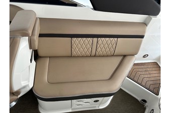 2017 Sea Ray 250 SLX 13