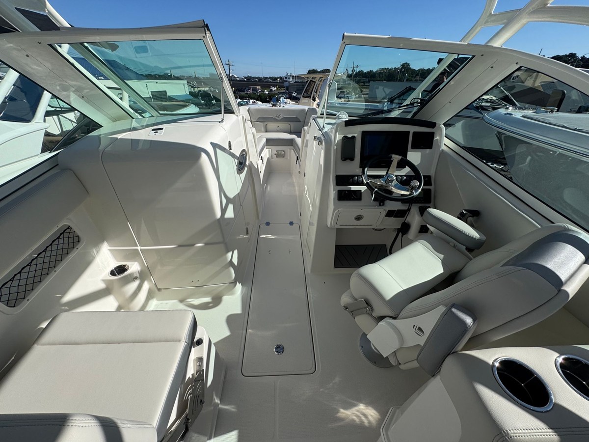 2026 Sailfish 245 DC 14