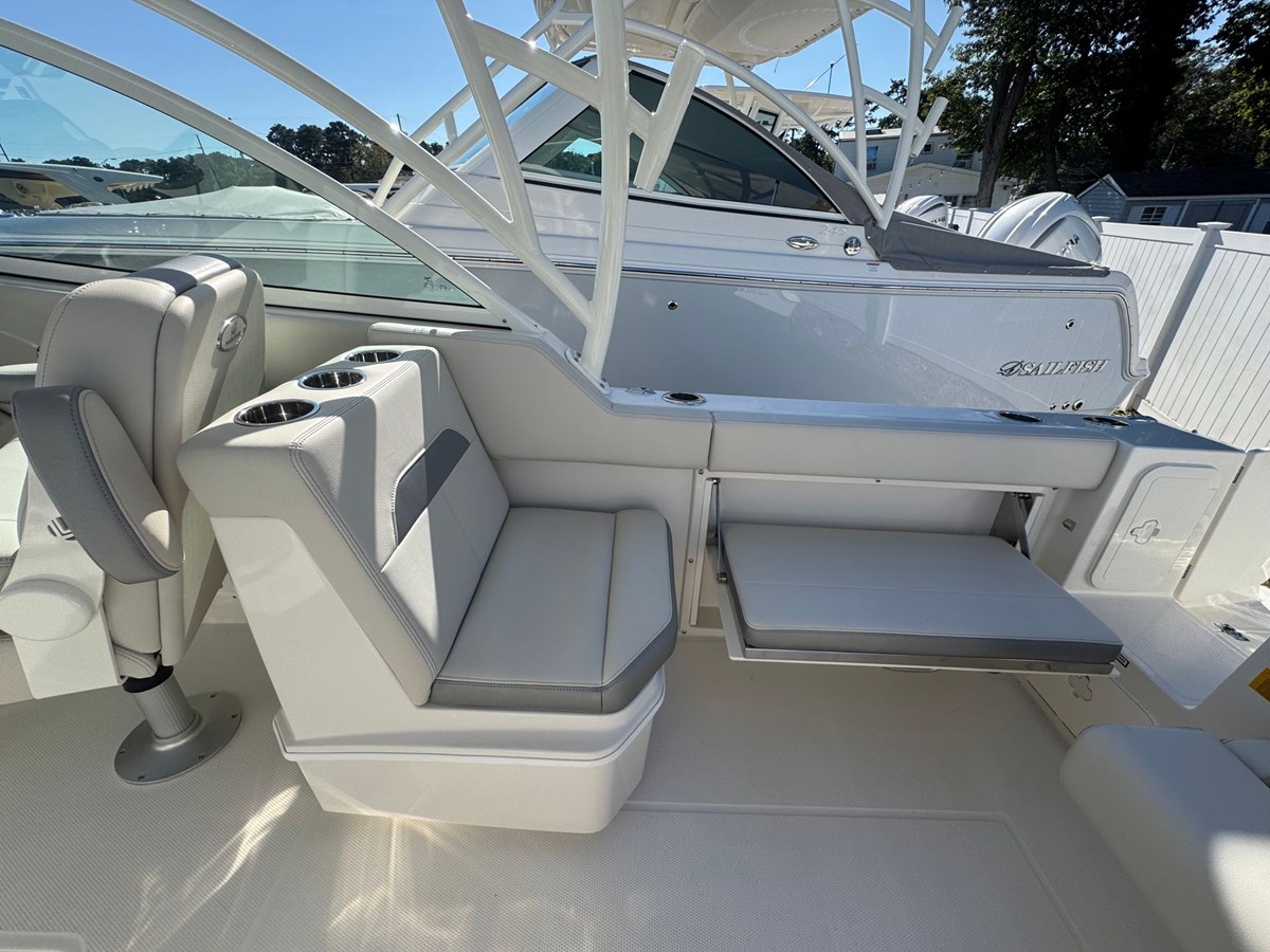 2026 Sailfish 245 DC 18