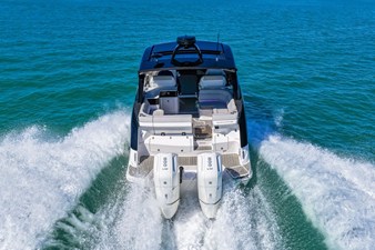Sea Ray Sundancer 370 Outboard 5 2026 Sea Ray Sundancer 370 Outboard 6