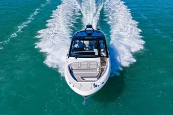 Sea Ray Sundancer 370 Outboard 10 2026 Sea Ray Sundancer 370 Outboard 11
