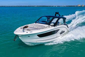 Sea Ray Sundancer 370 Outboard 16 2026 Sea Ray Sundancer 370 Outboard 17