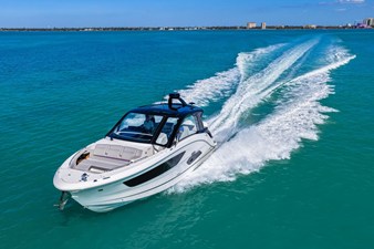Sea Ray Sundancer 370 Outboard 17 2026 Sea Ray Sundancer 370 Outboard 18