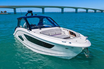 Sea Ray Sundancer 370 Outboard 33 2026 Sea Ray Sundancer 370 Outboard 34