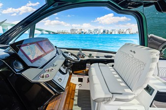 Sea Ray Sundancer 370 Outboard 45 2026 Sea Ray Sundancer 370 Outboard 46