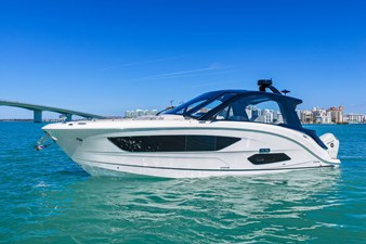 Sea Ray Sundancer 370 Outboard 69 2026 Sea Ray Sundancer 370 Outboard 70