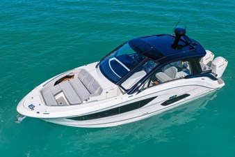 Sea Ray Sundancer 370 Outboard 72 2026 Sea Ray Sundancer 370 Outboard 73